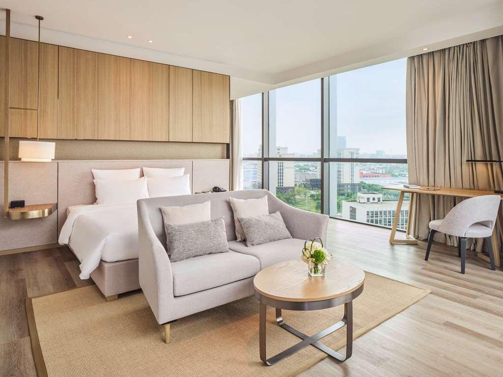 Novotel Shanghai Qingpu Excellence Room photo